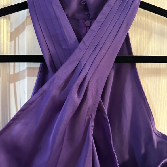 Guess purple satin halter top size M - Picture 4 of 7